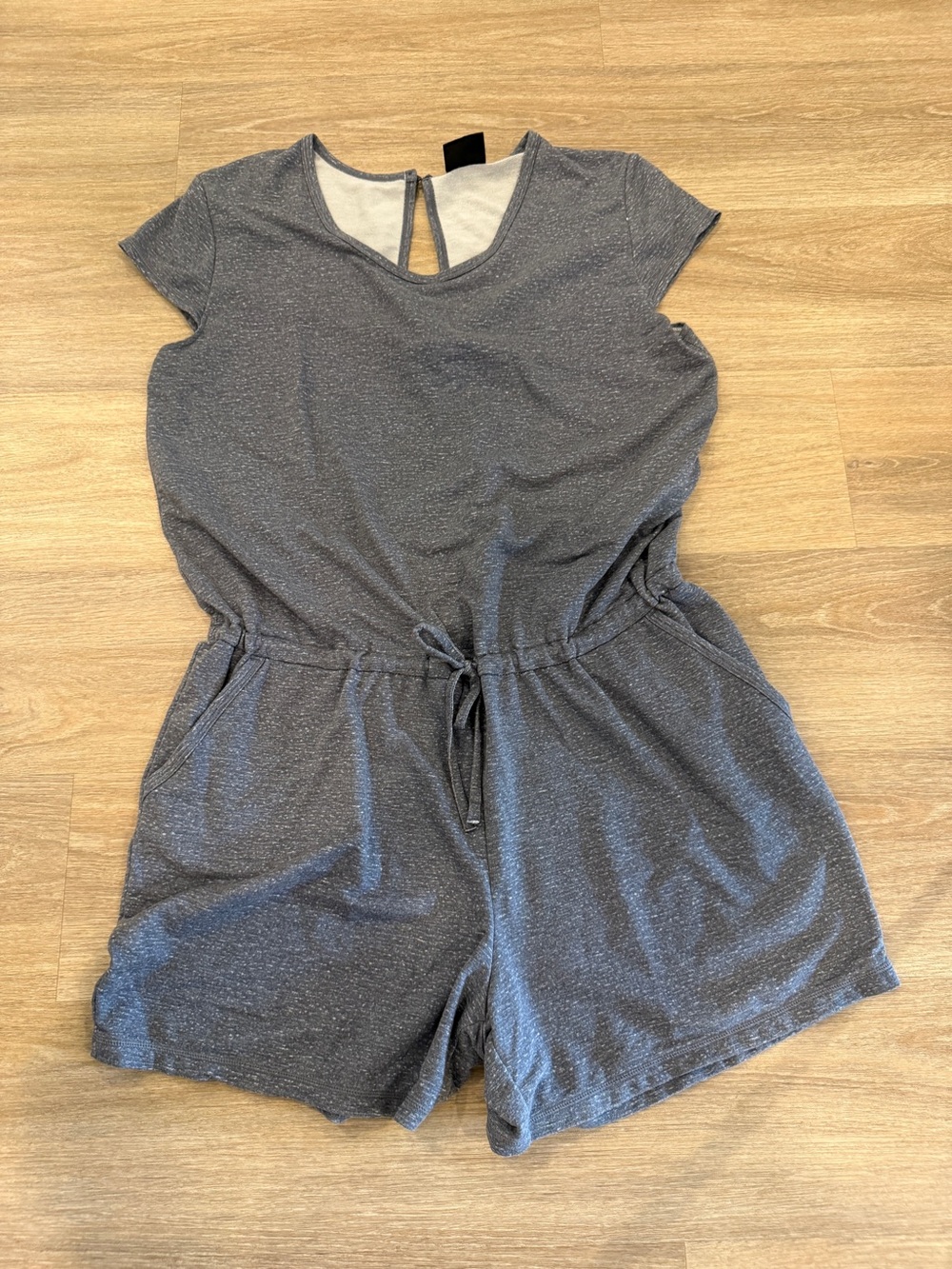 Women’s Short Sleeve Gray One-Piece Romper with Drawstring